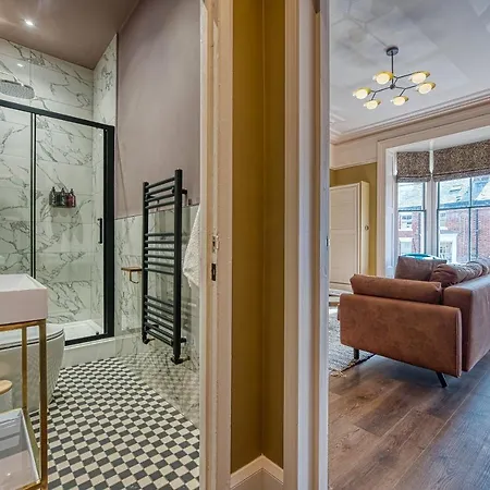 Διαμέρισμα New! Ella's Escape - Luxury Spacious Γουίτμπι