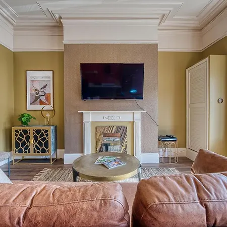 New! Ella's Escape - Luxury Spacious Apartamento